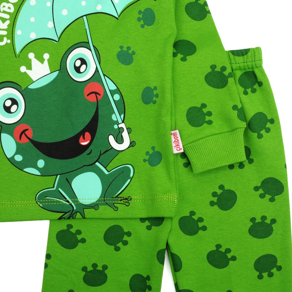 Детский костюм зелёный 