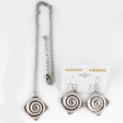 Набор из серьг и подвески на шею серебристый (8597)