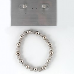 Набор из браслета и серьг серебристый (7663)