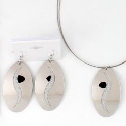 Набір із сережок і підвіски на шию сріблястий (7696)