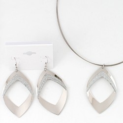 Набор из серьг и подвески на шею серебристый (7704)