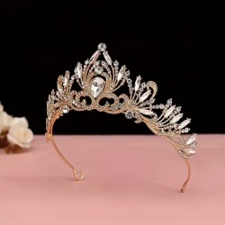 Диадема-обруч со стразами металлическая (31614)